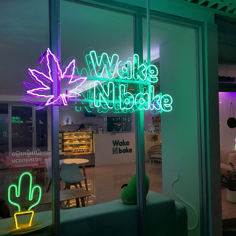 Wake N Bake Dispensary-3